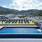 Paripas Patong Resort - SHA Extra Plus